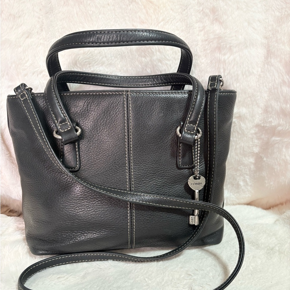Fossil pebbled leather crossbody